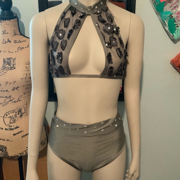 Exotic Wear - Picture 1 of 1